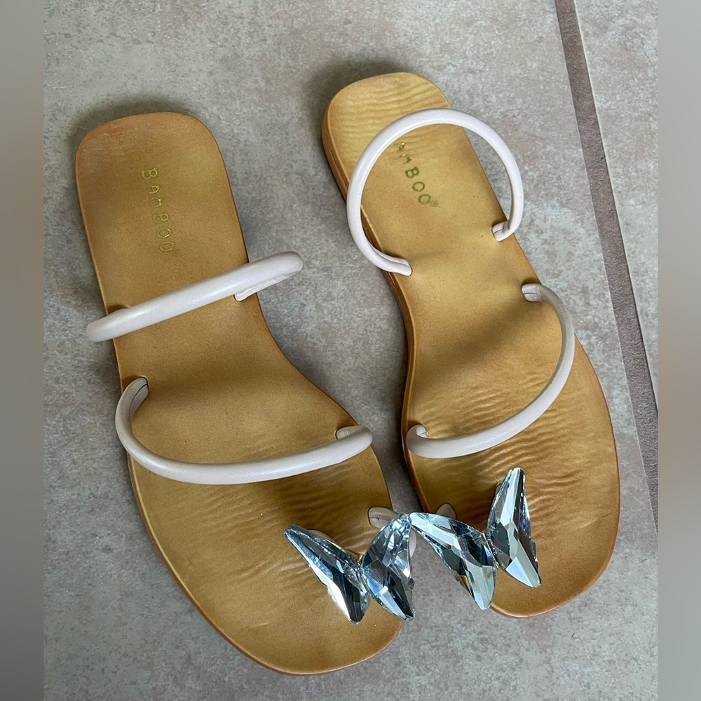 Butterfly Sandals, Size 7, Never worn